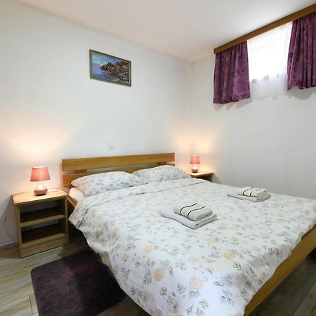 Apartman Jakov Rakovica Exterior foto
